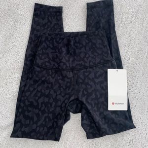 NWT lululemon leggings wunder under